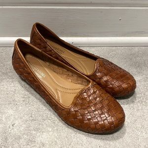 Naturalizer brown weave summer flats size 5
